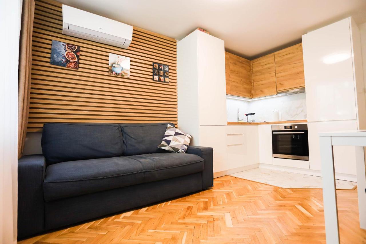 White Central Apartment Várna Kültér fotó